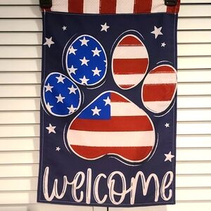 Dog PAW Print USA Colors RWB -NWT Welcome FLAG sign for yard, garden 2 s…